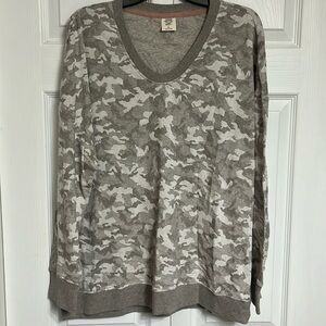 Matilda Jane Good Hart Camo Sweater Size XL